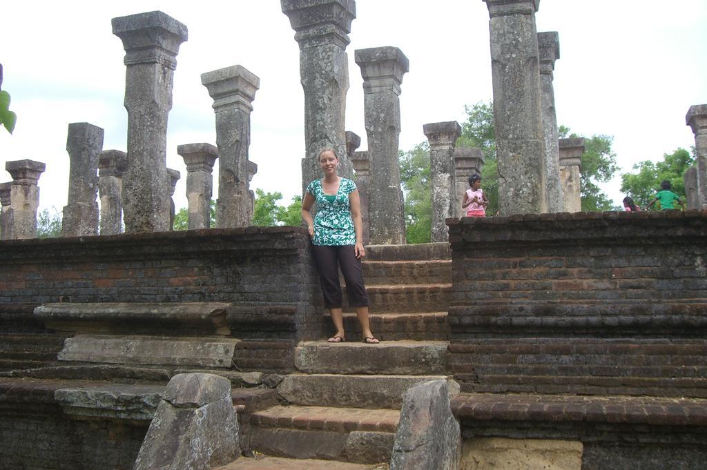 Risenlak Holiday Resort Polonnaruwa Eksteriør bilde