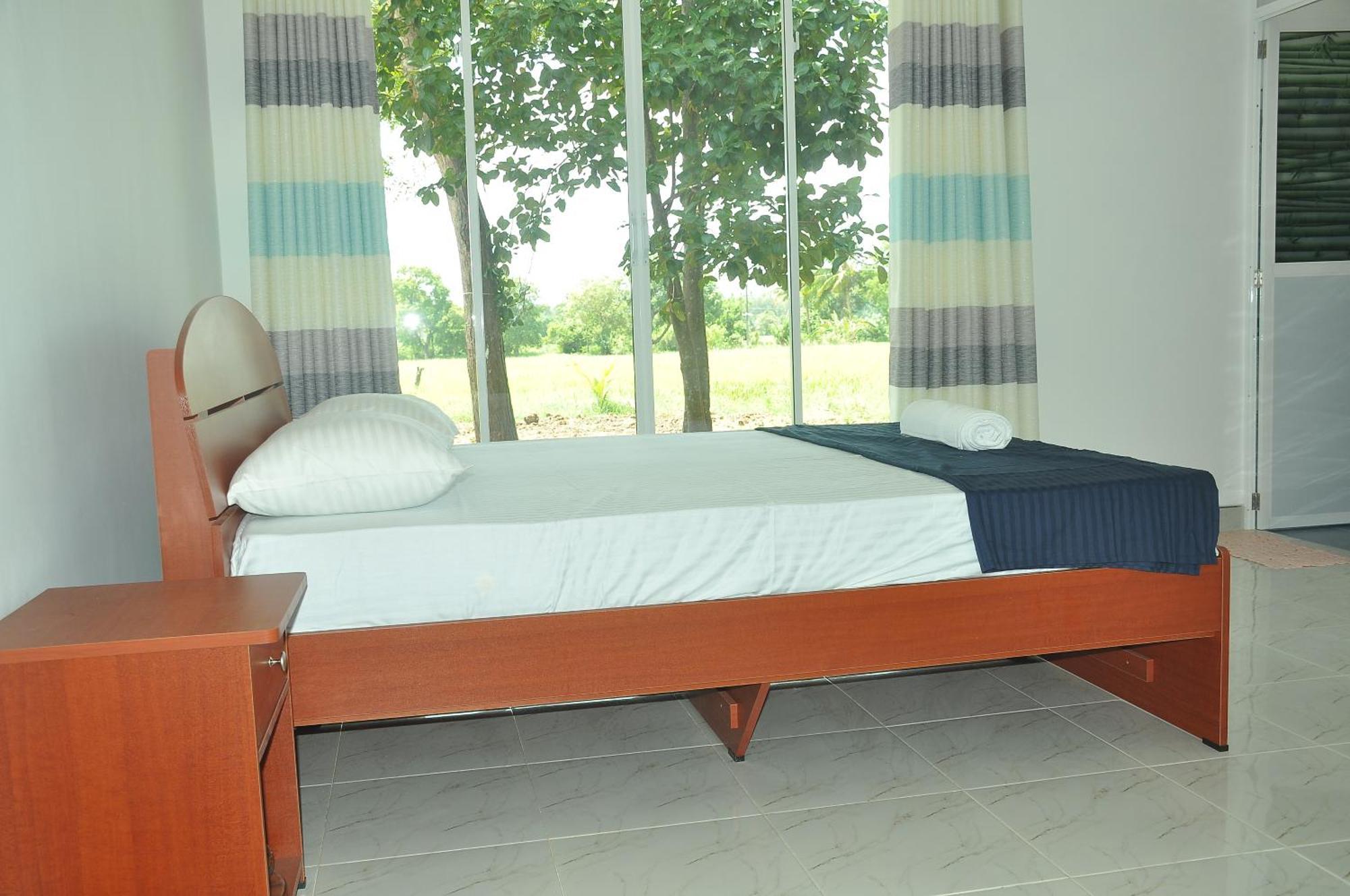 Risenlak Holiday Resort Polonnaruwa Eksteriør bilde