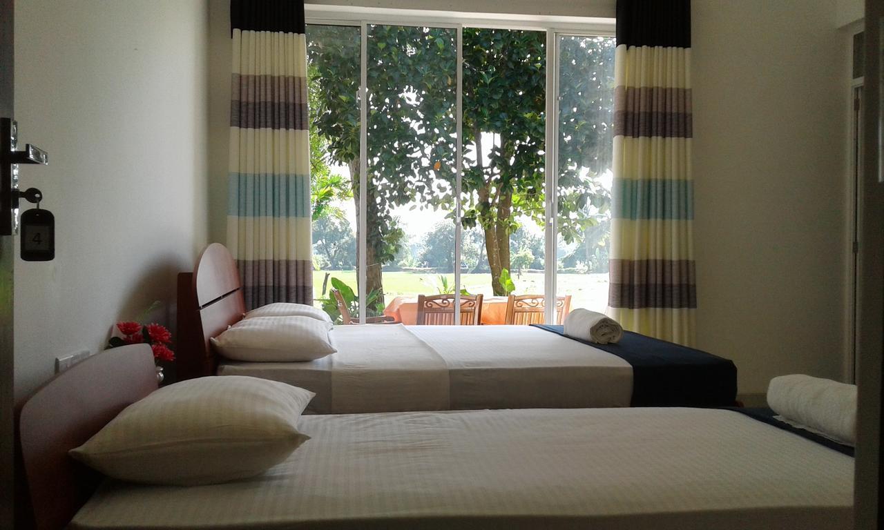 Risenlak Holiday Resort Polonnaruwa Eksteriør bilde