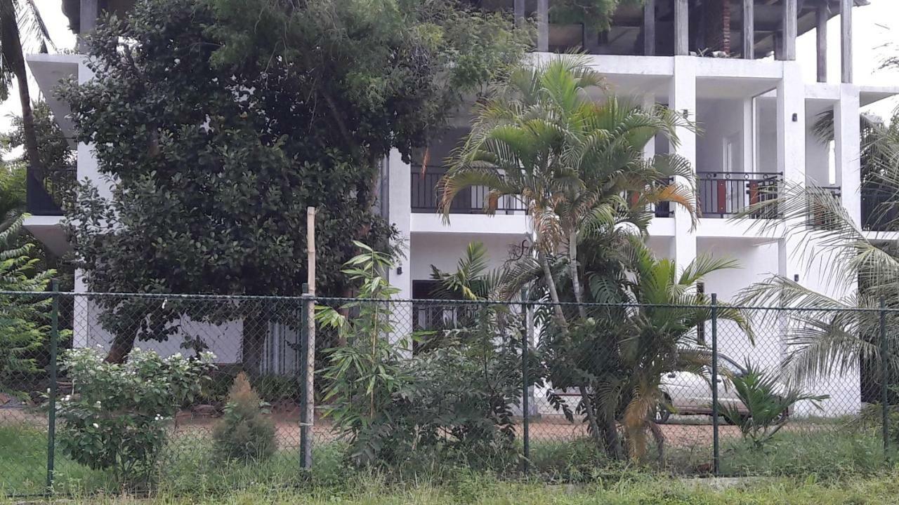 Risenlak Holiday Resort Polonnaruwa Eksteriør bilde