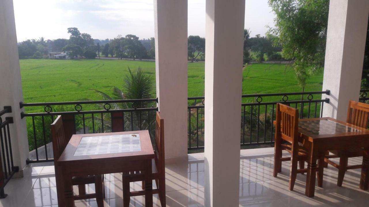Risenlak Holiday Resort Polonnaruwa Eksteriør bilde