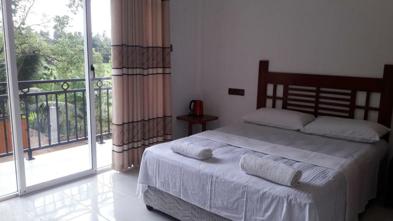 Risenlak Holiday Resort Polonnaruwa Eksteriør bilde